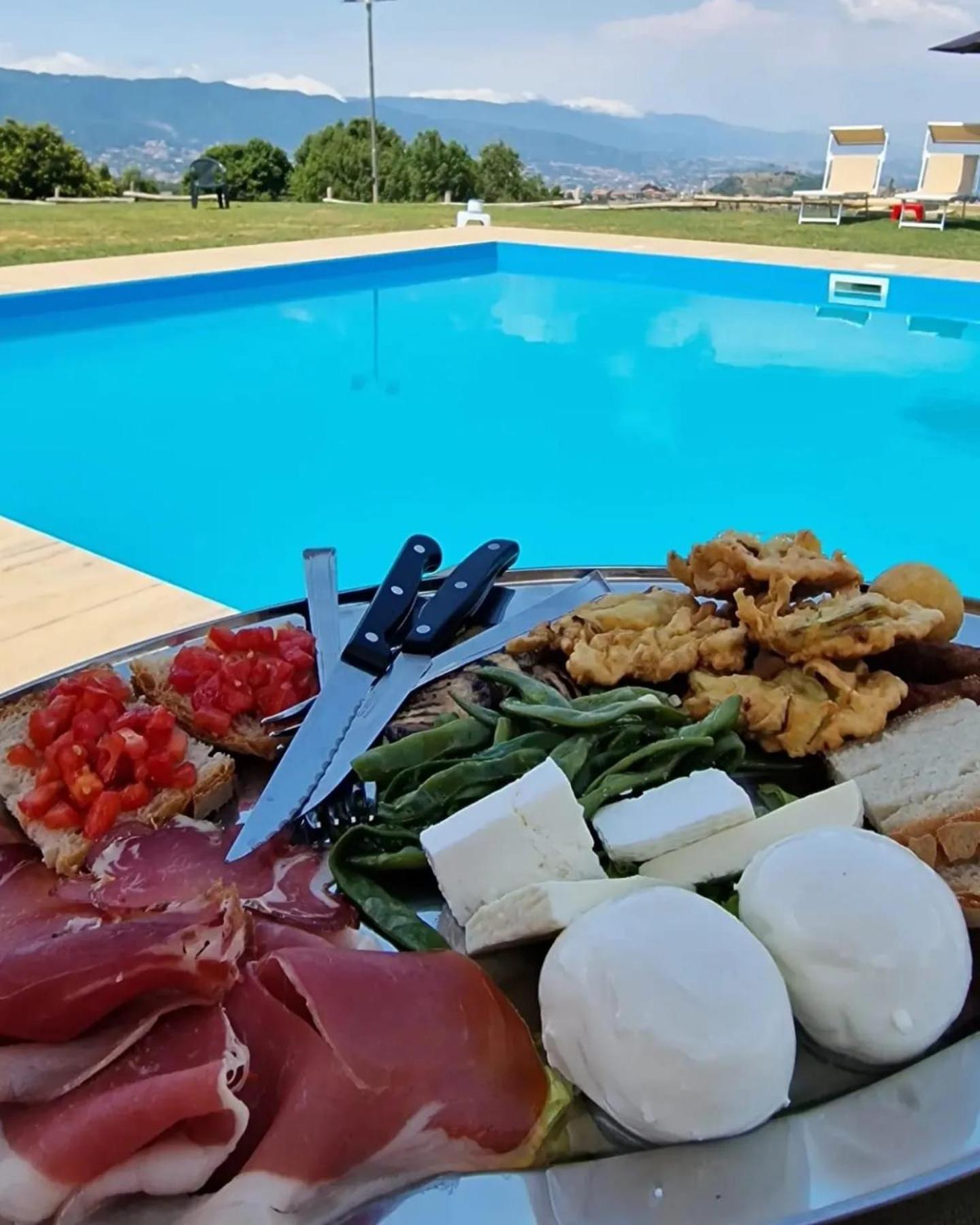 Agriturismo Ferrari Dipignano ภายนอก รูปภาพ